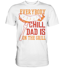 Lade das Bild in den Galerie-Viewer, BBQ DAD ECDIOTG  - Premium Shirt
